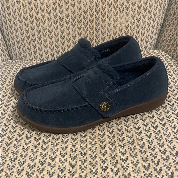 REVITALIGN Shoes - REVITALIGN Dark Blue Suede Loafers with Chocolate Sole